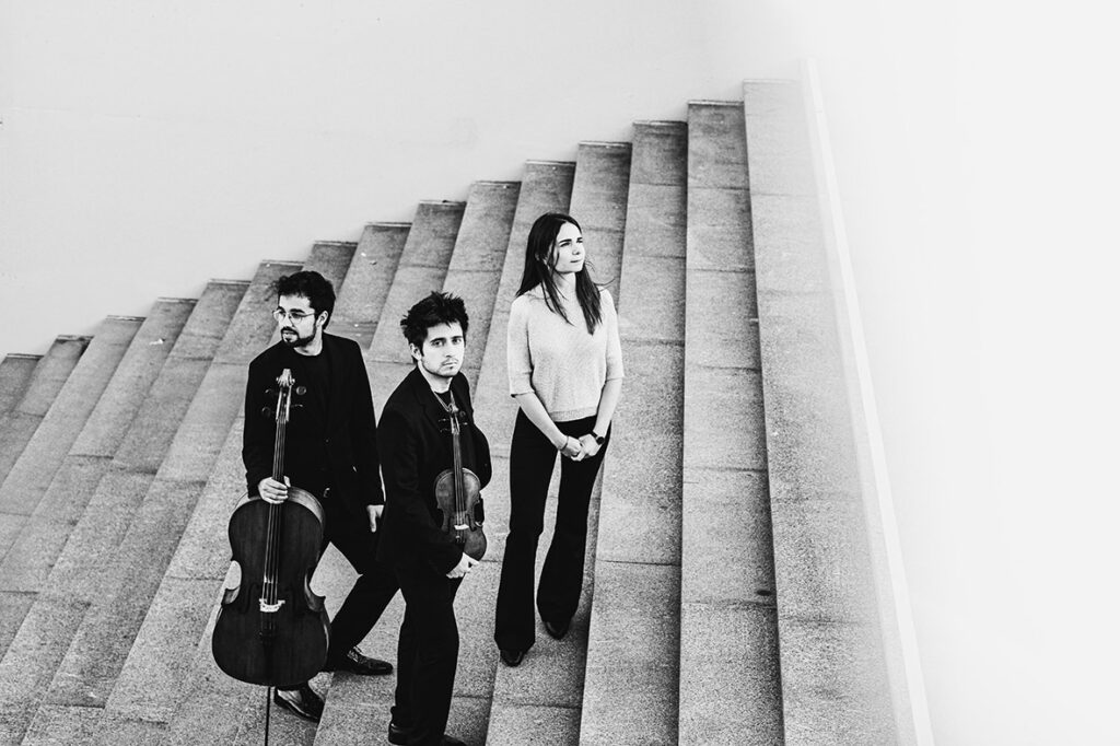 92c6b9_a300dd0091d24497a2d73f5b89bca3e6~mv2